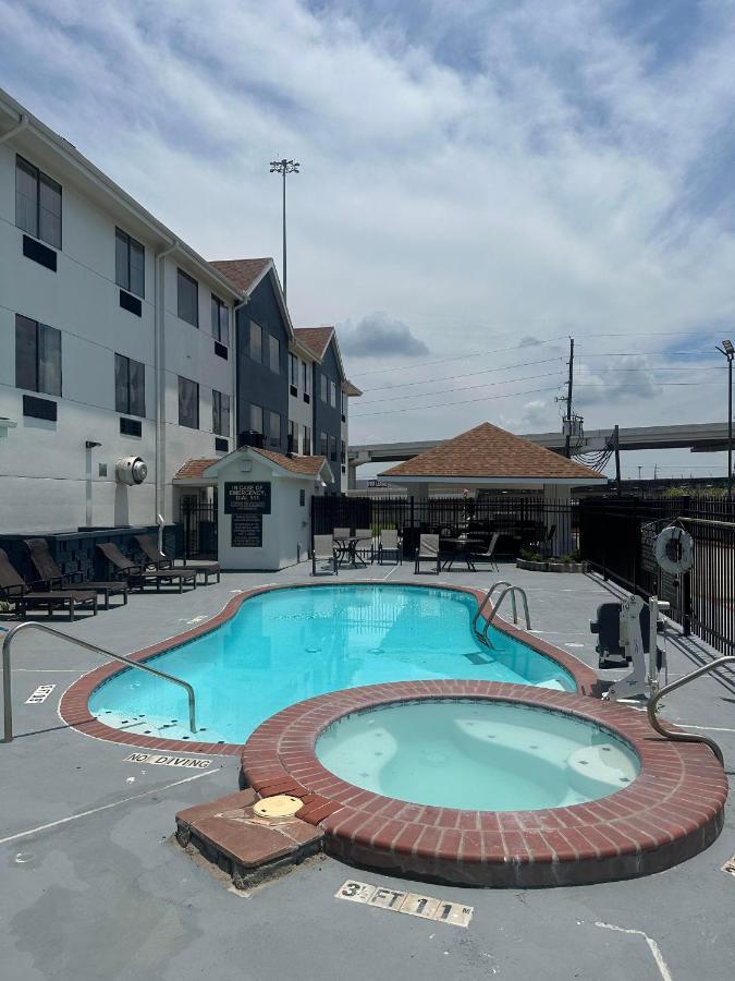 Hotel Candlewood Stafford 5*