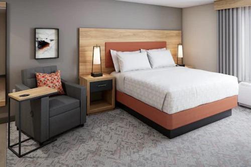 Candlewood Stafford 5*