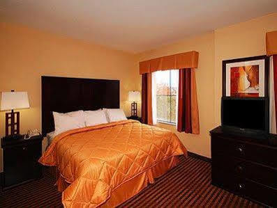Candlewood Stafford Hotel